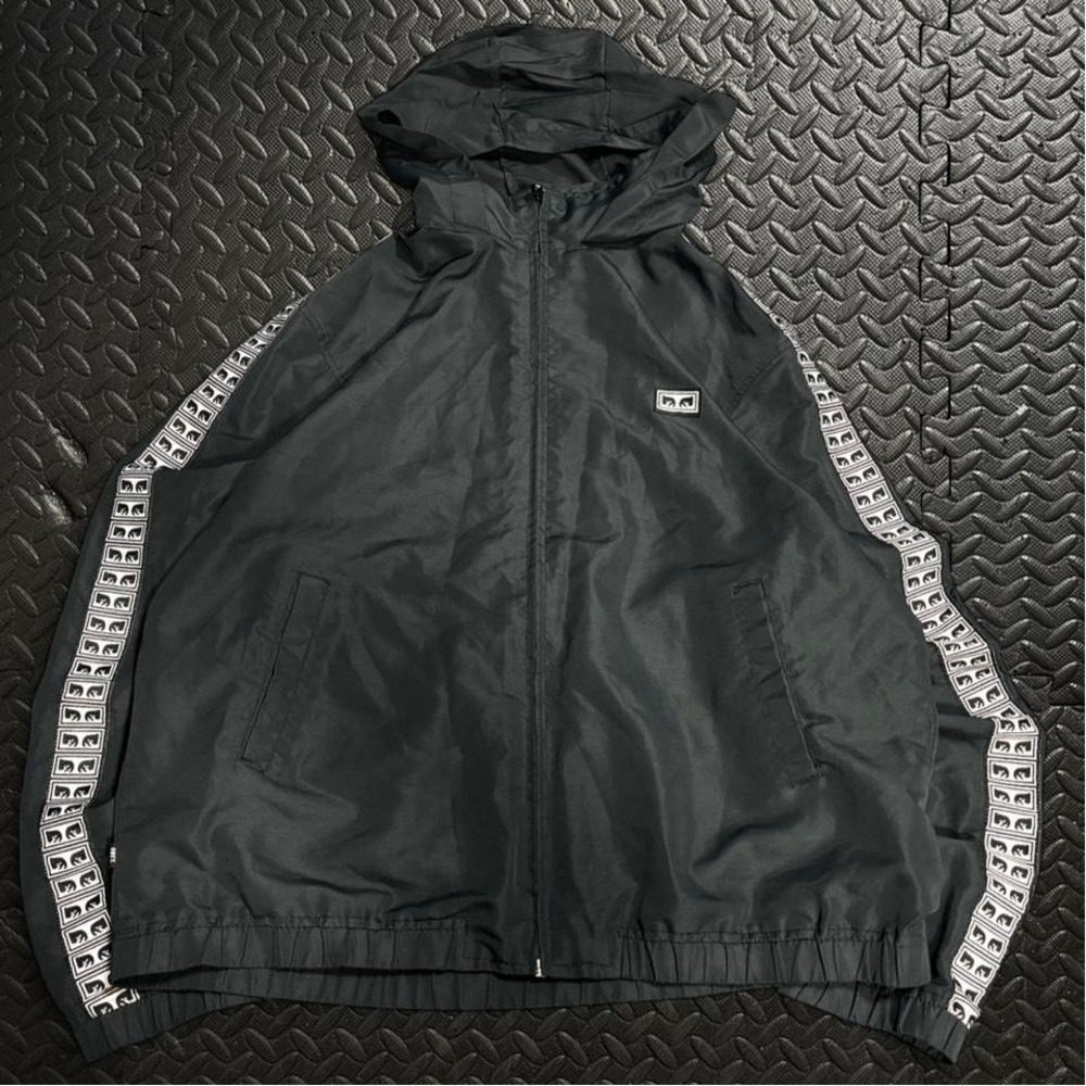 Sick Vintage Y2K style Obey green windbreaker jacket with hood